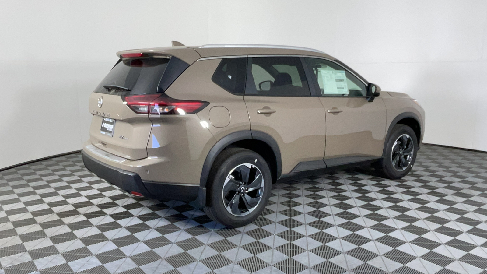 2024 Nissan Rogue SV 4