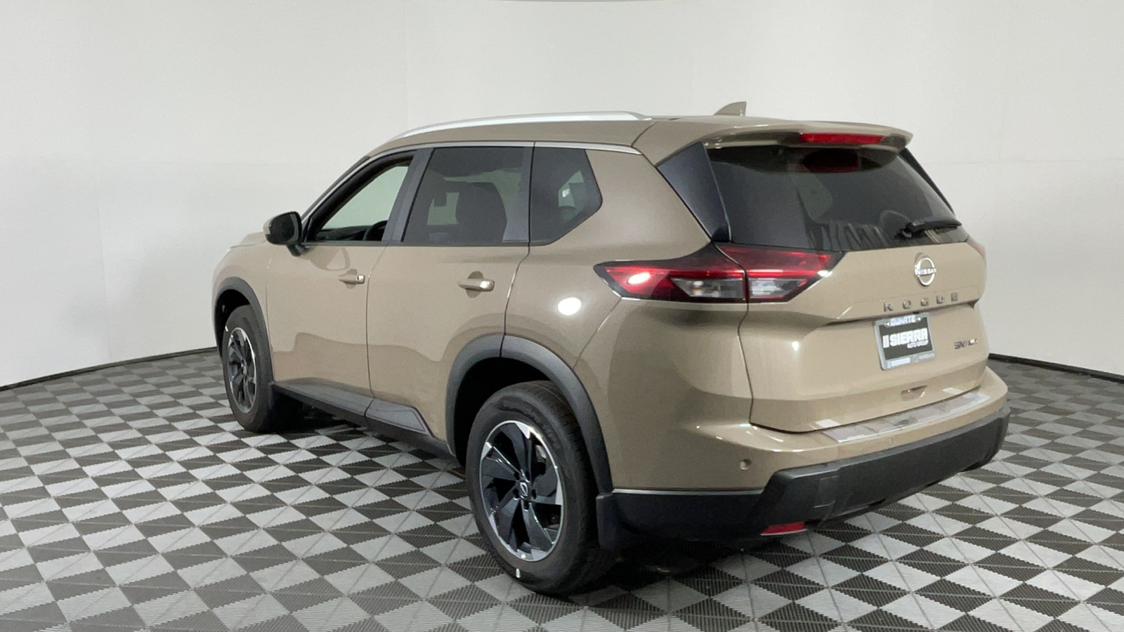 2024 Nissan Rogue SV 6