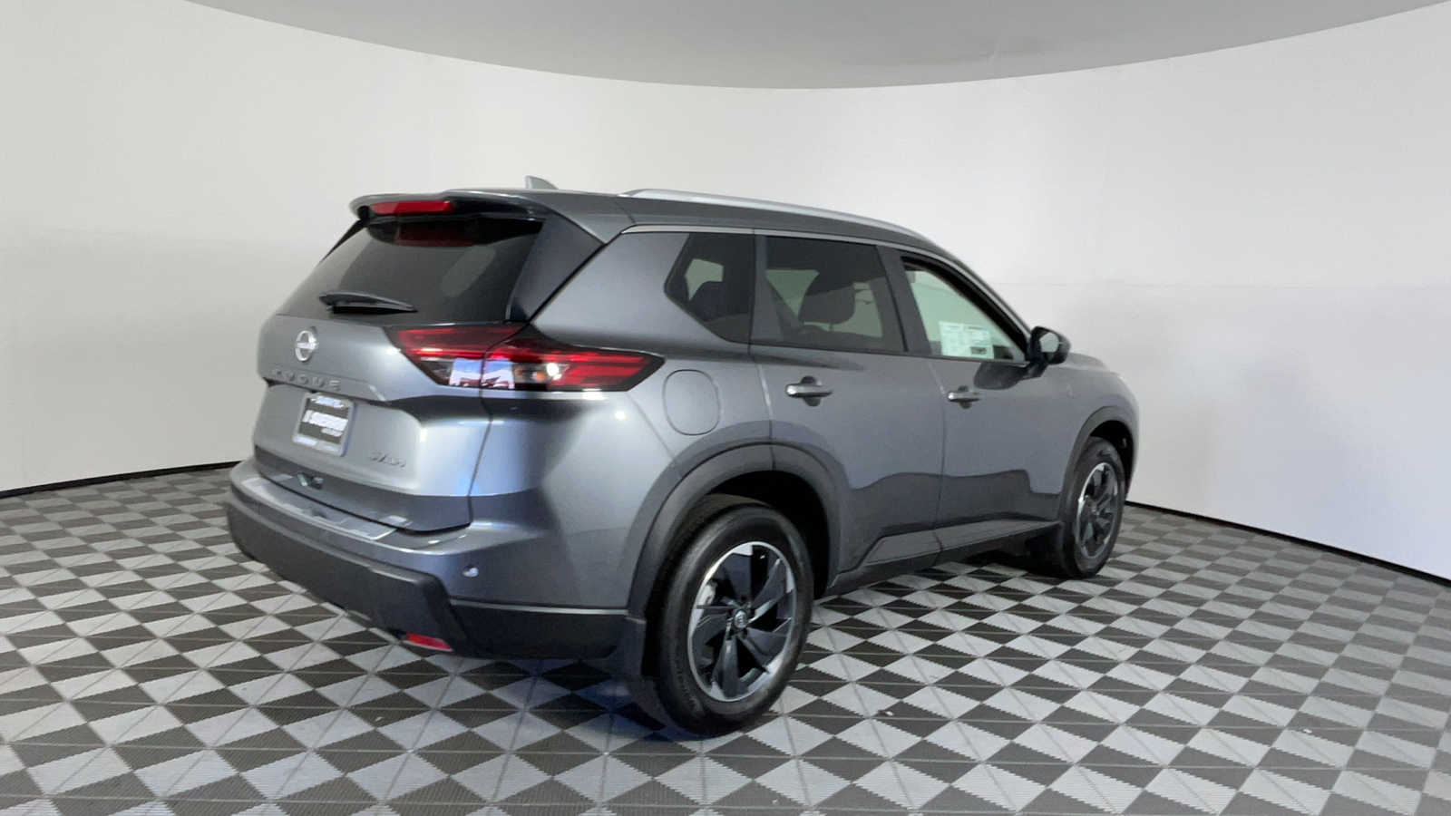 2024 Nissan Rogue SV 4