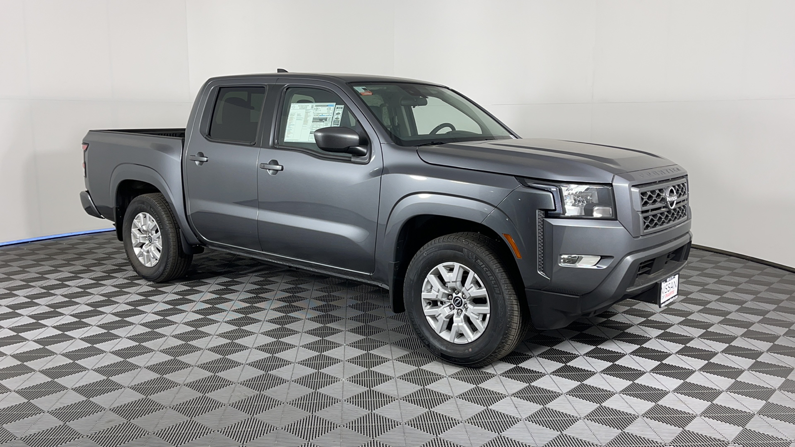 2024 Nissan Frontier SV 2