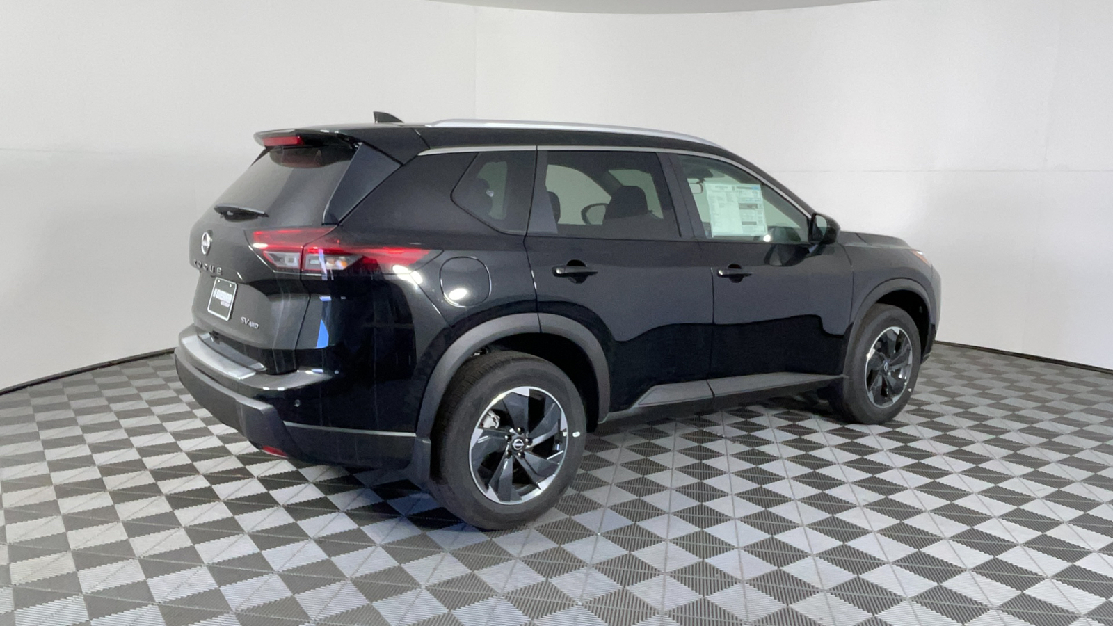 2024 Nissan Rogue SV 4