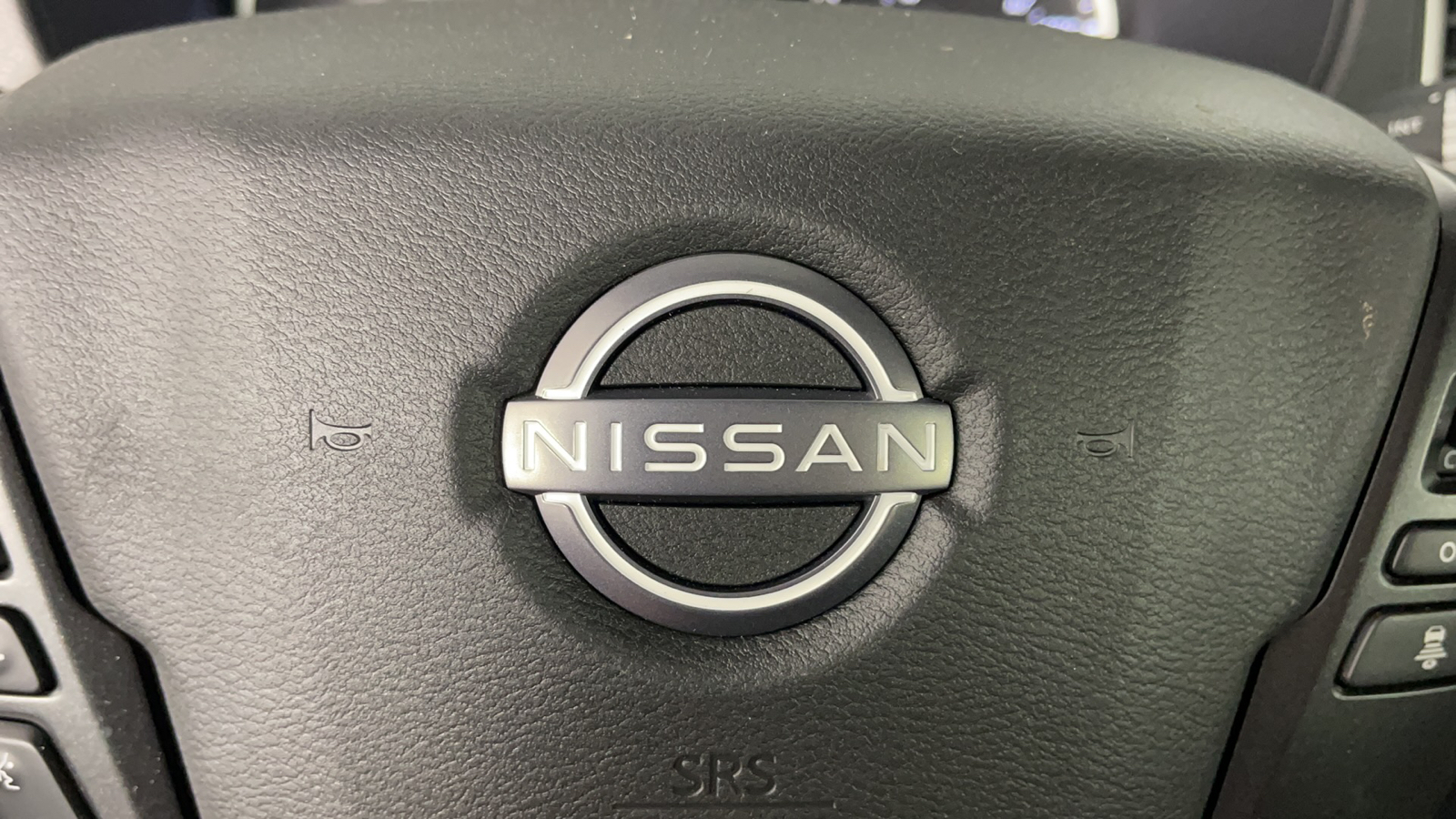 2024 Nissan Frontier SV 24