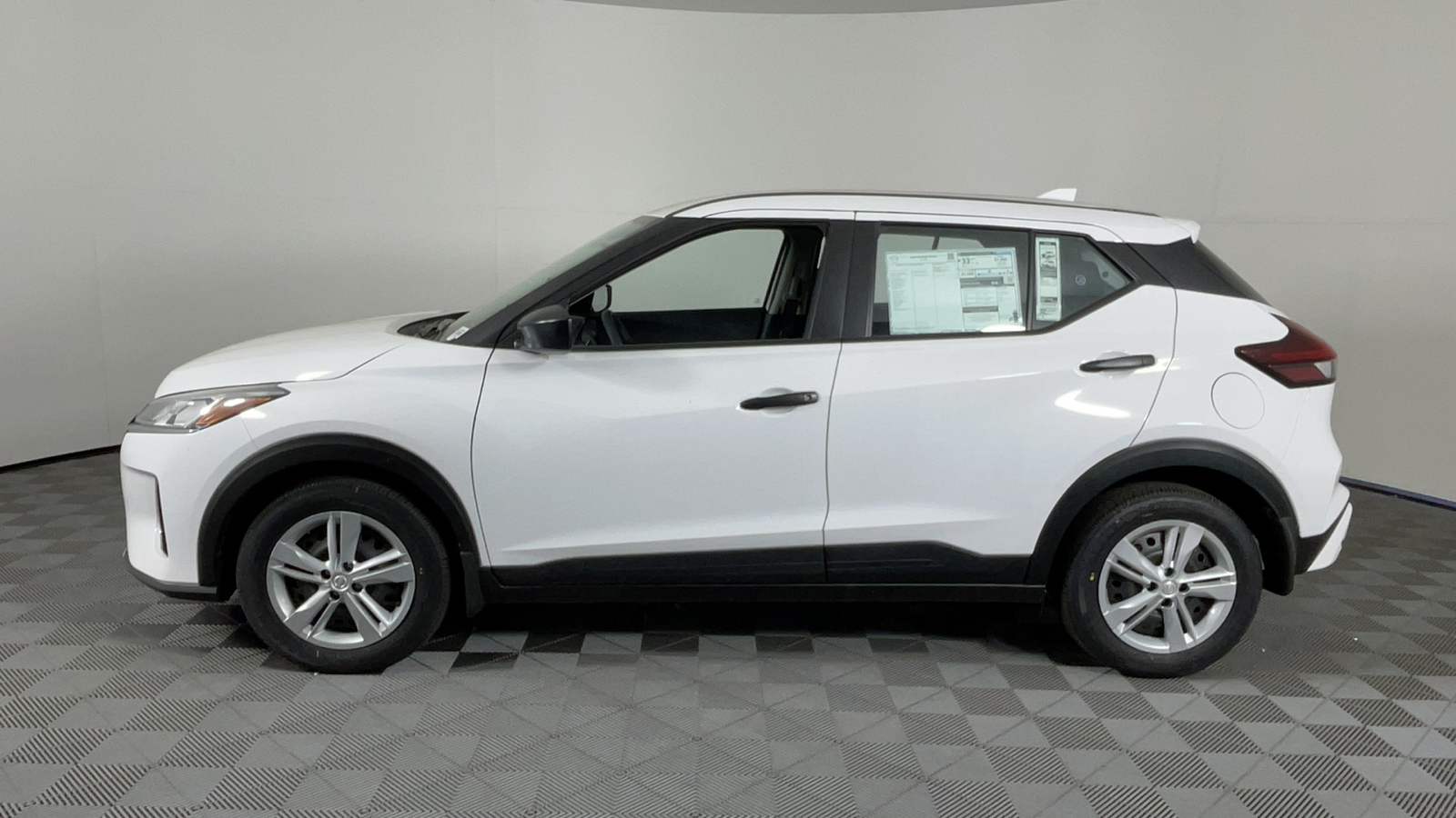 2024 Nissan Kicks S 7