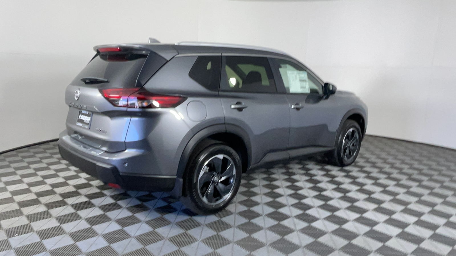 2024 Nissan Rogue SV 4