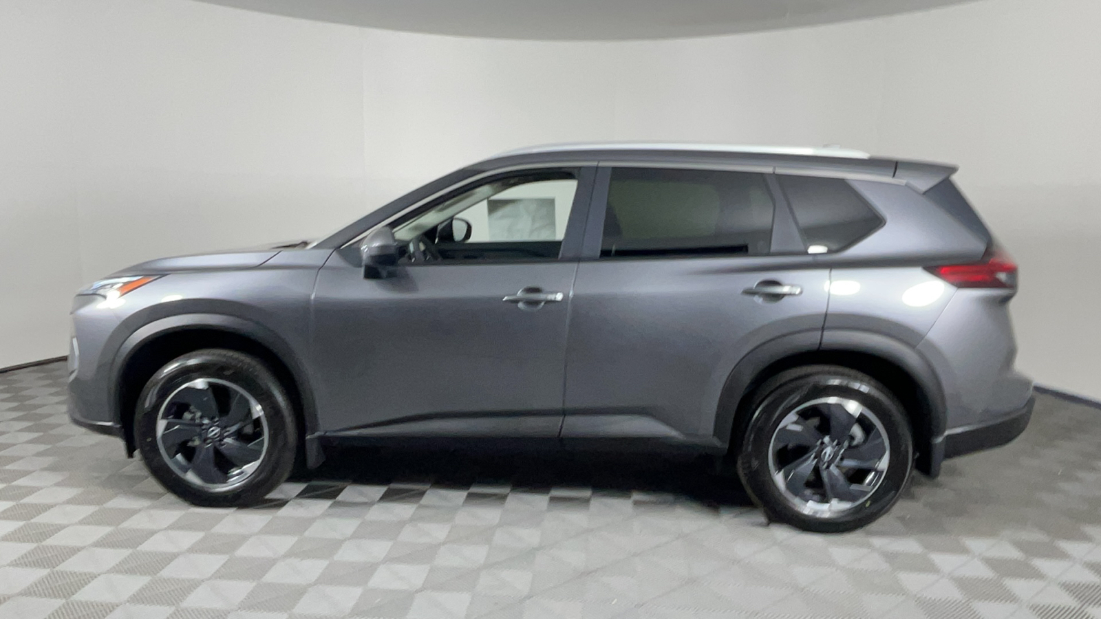 2024 Nissan Rogue SV 7