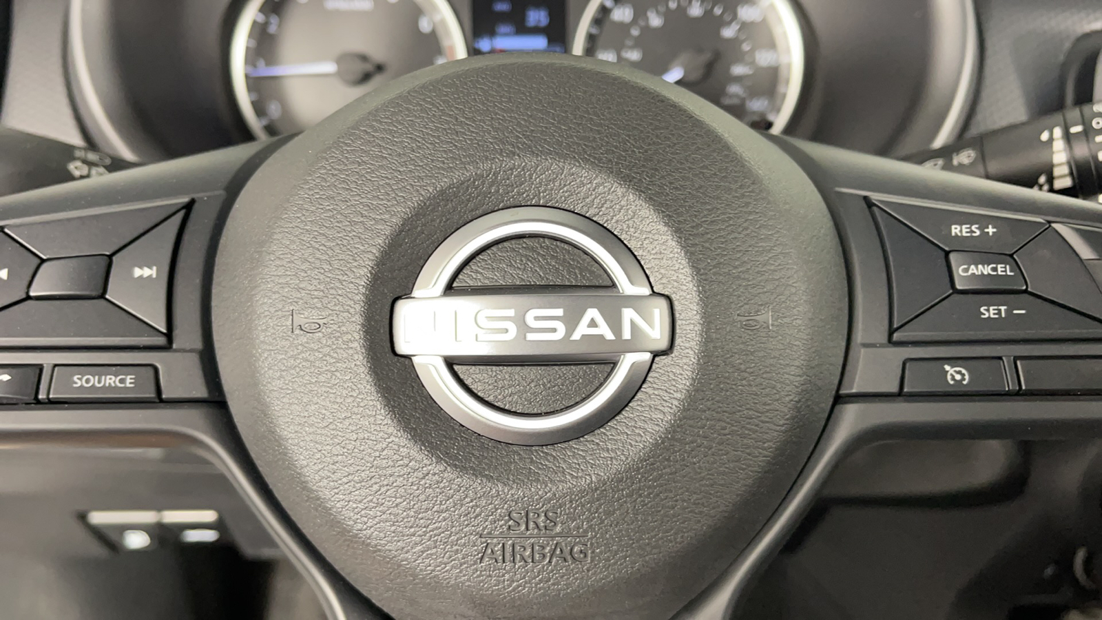 2024 Nissan Kicks S 25