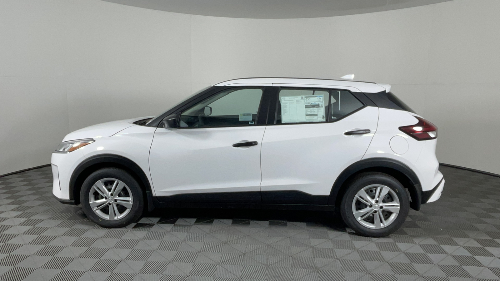 2024 Nissan Kicks S 7