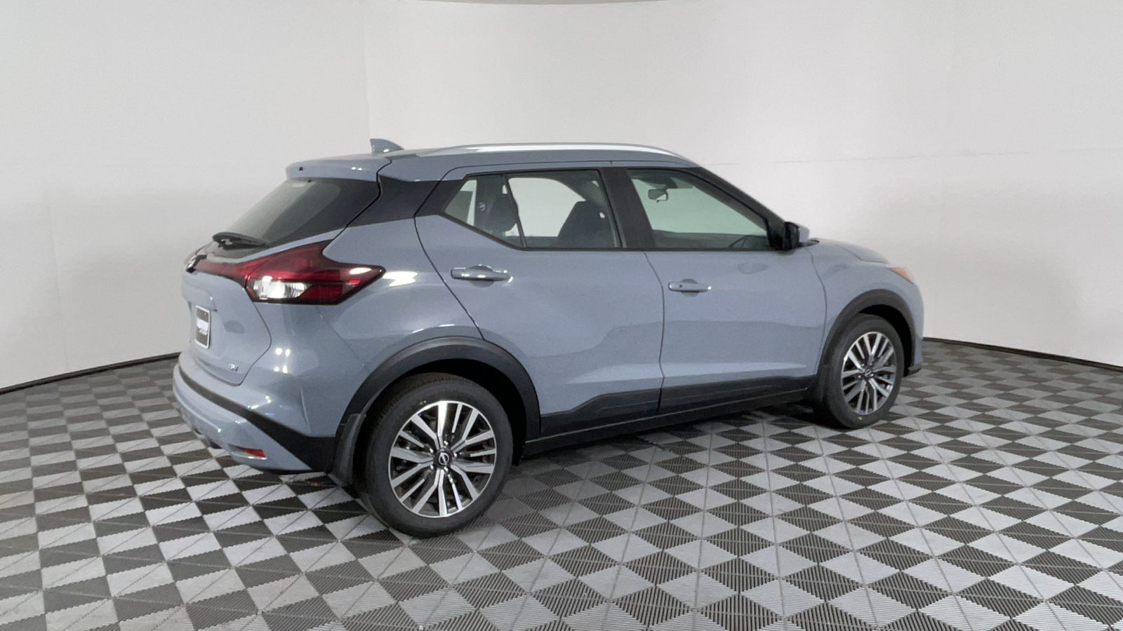 2024 Nissan Kicks SV 4