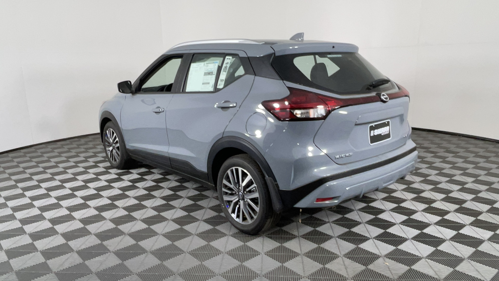 2024 Nissan Kicks SV 6