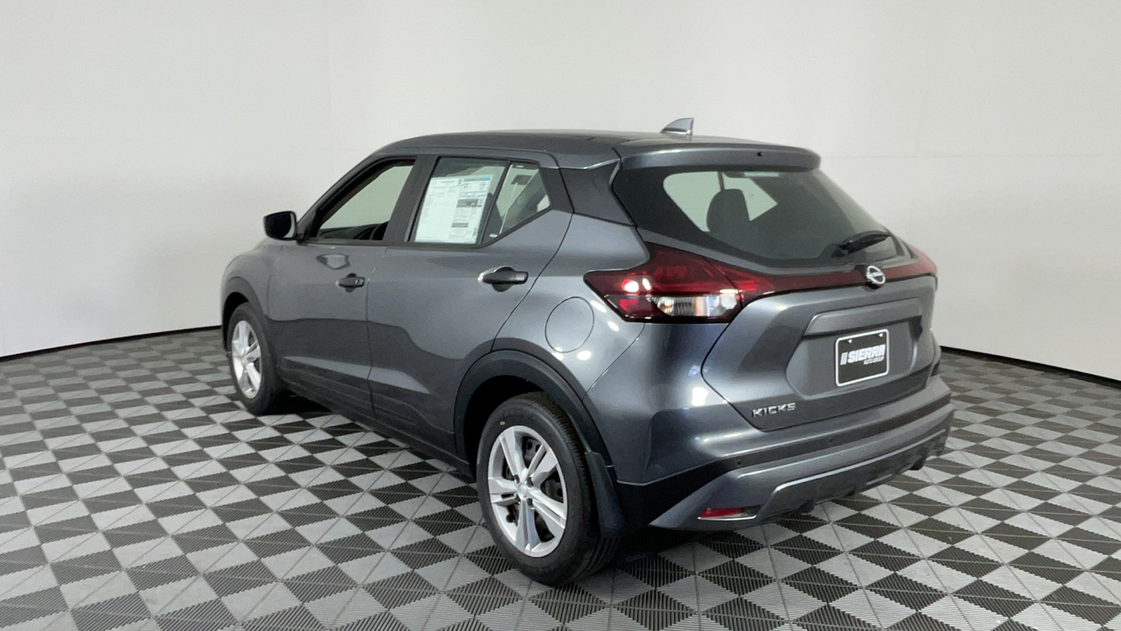 2024 Nissan Kicks S 6