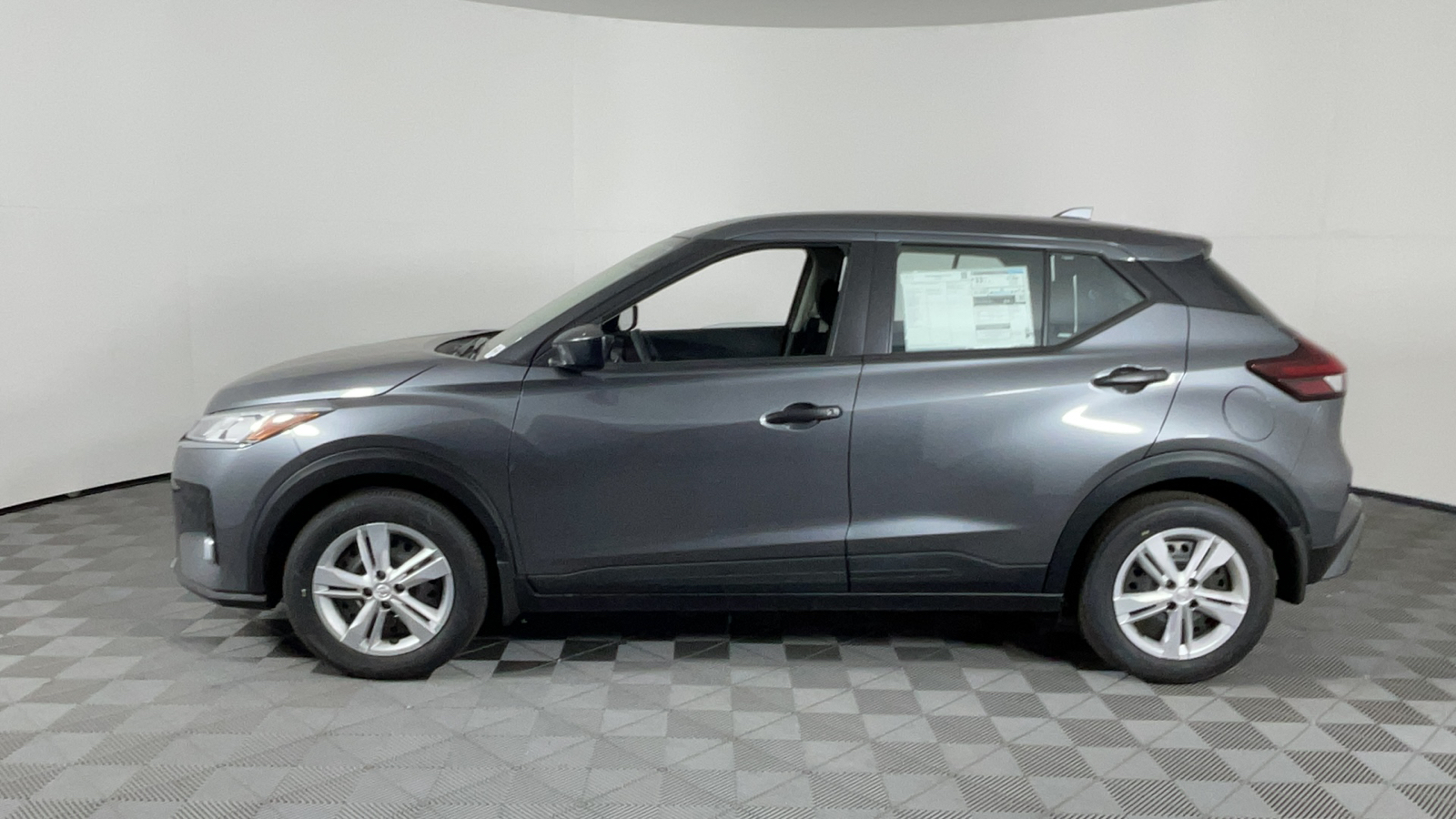 2024 Nissan Kicks S 7