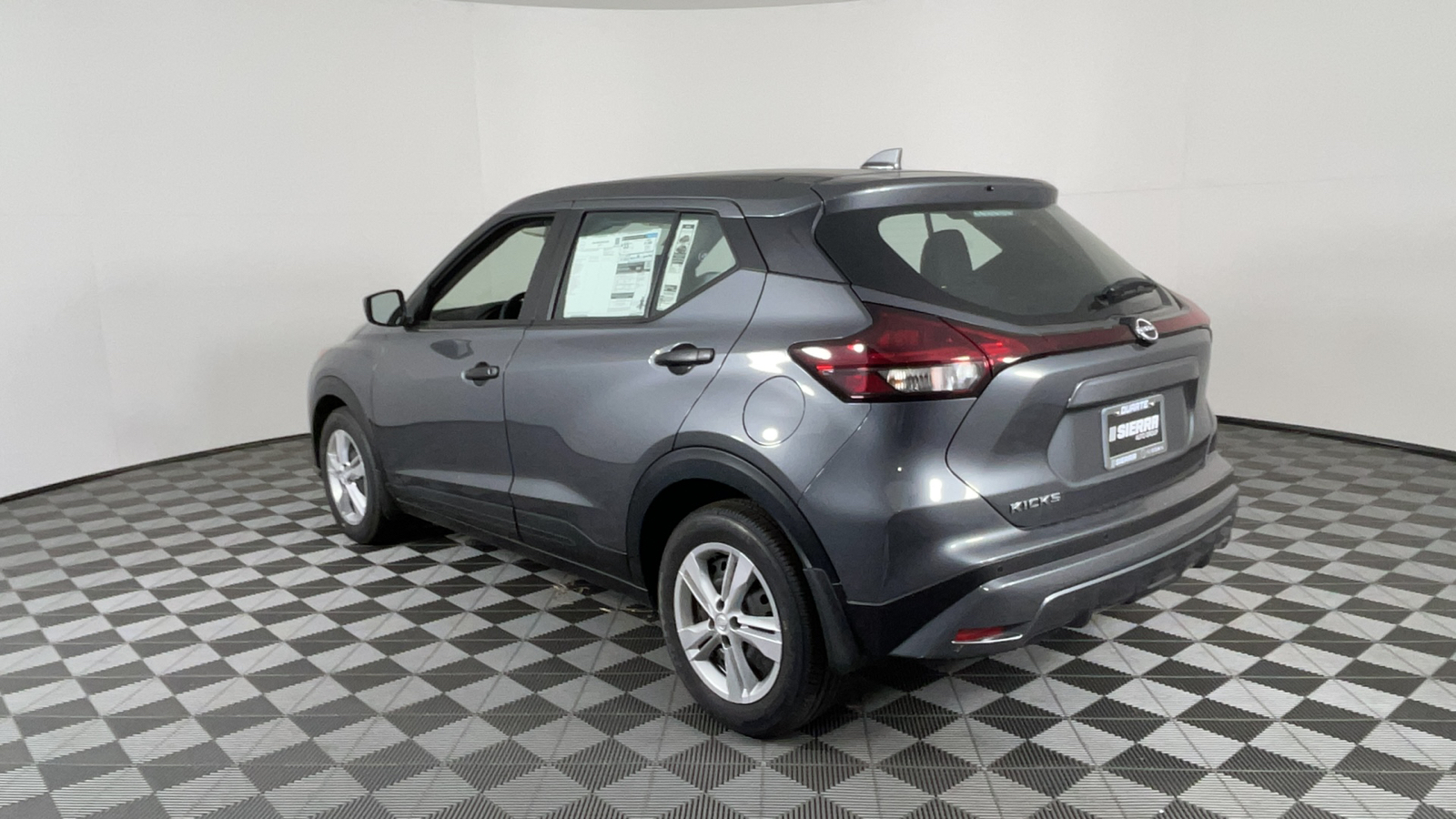 2024 Nissan Kicks S 6