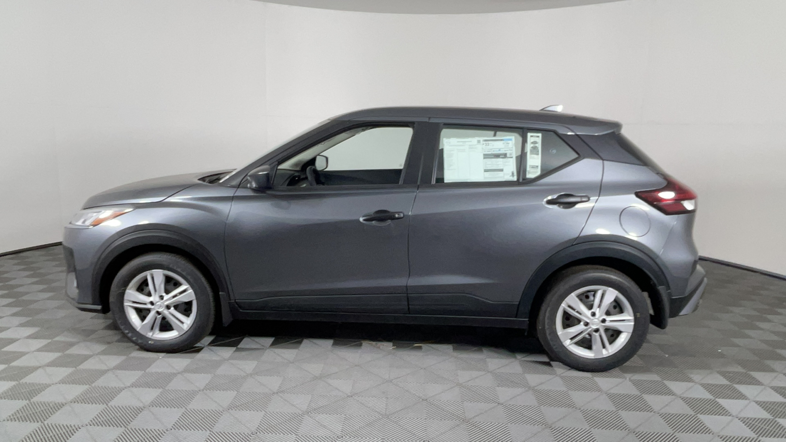 2024 Nissan Kicks S 7