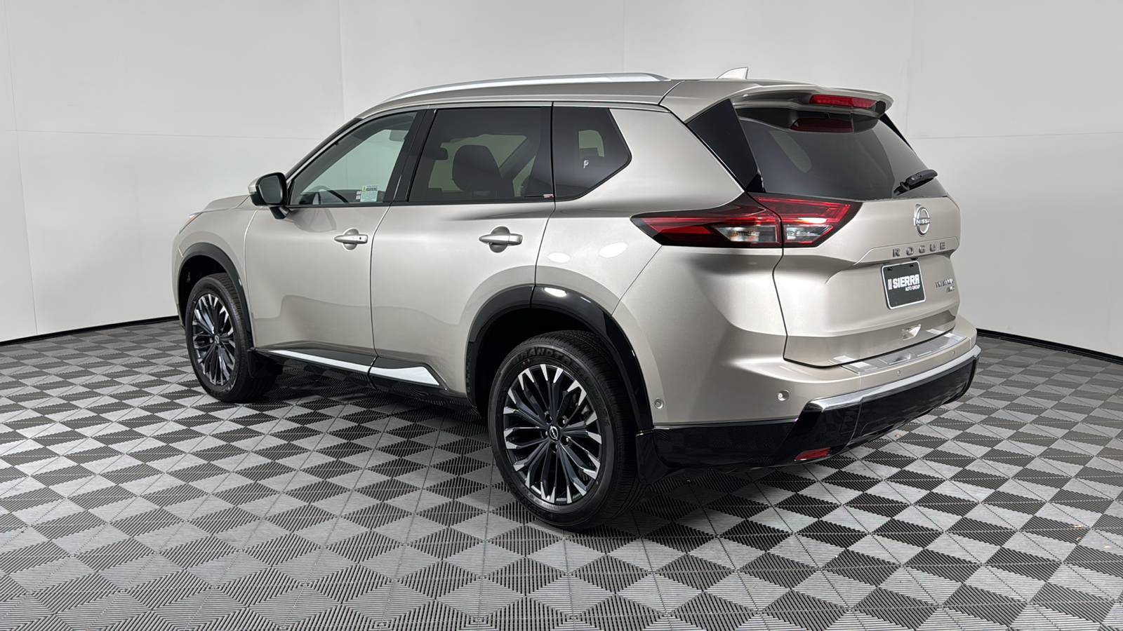 2024 Nissan Rogue Platinum 5