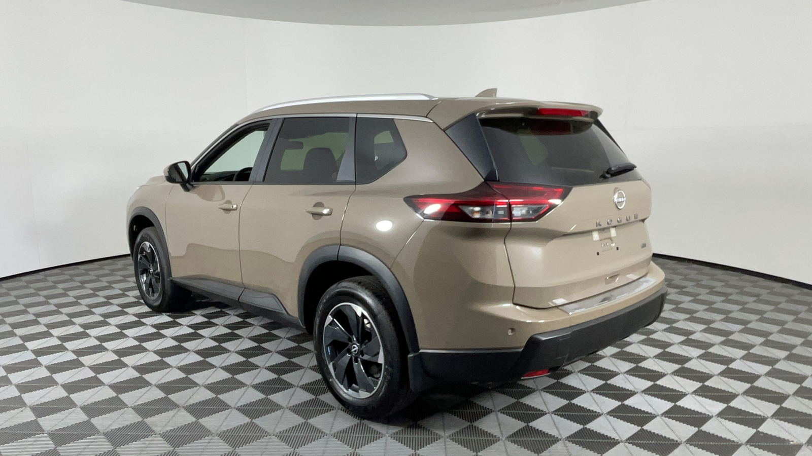 2024 Nissan Rogue SV 6