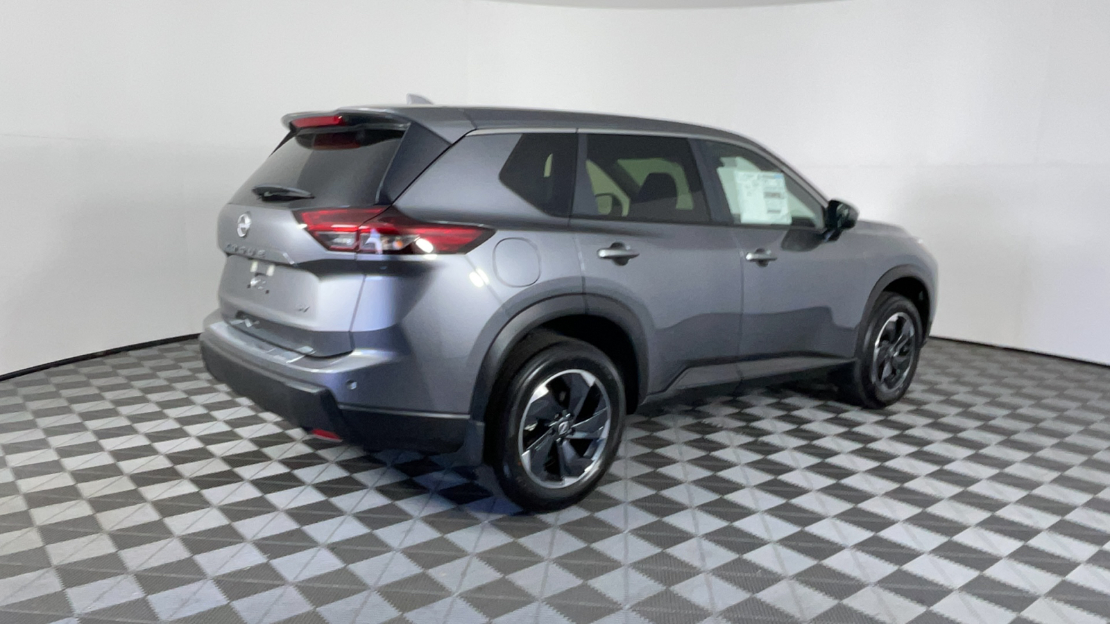 2024 Nissan Rogue SV 4