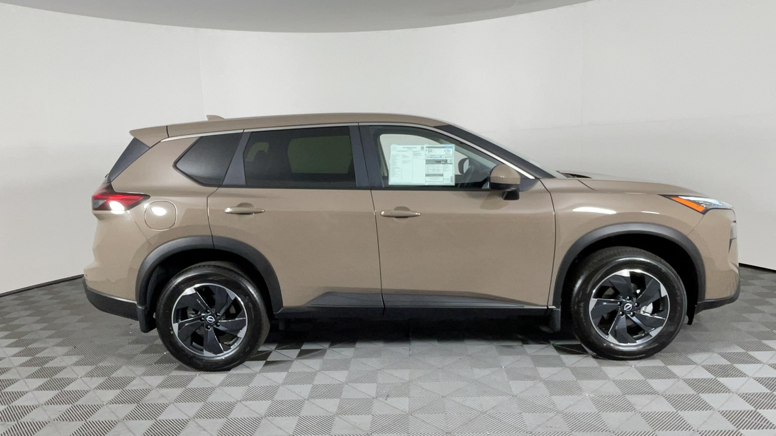 2024 Nissan Rogue SV 3