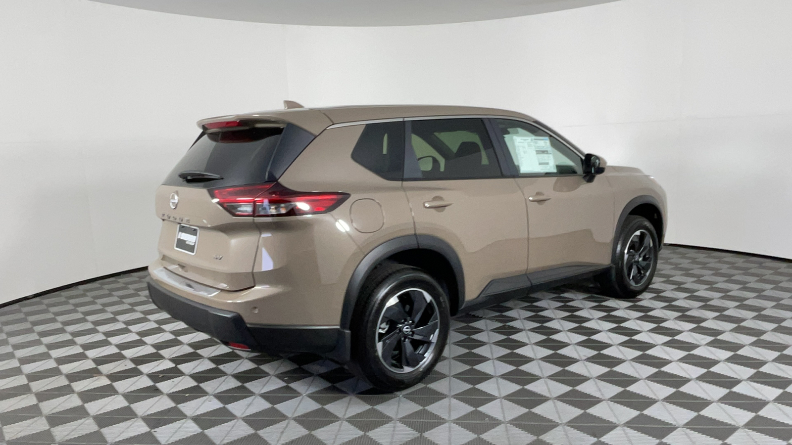 2024 Nissan Rogue SV 4