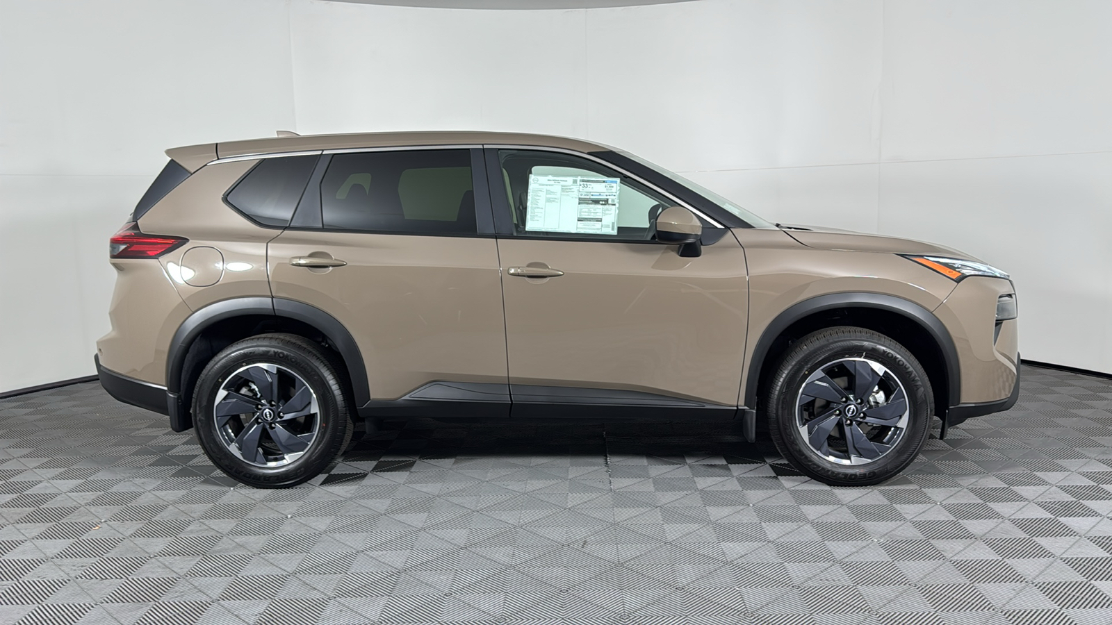 2024 Nissan Rogue SV 2