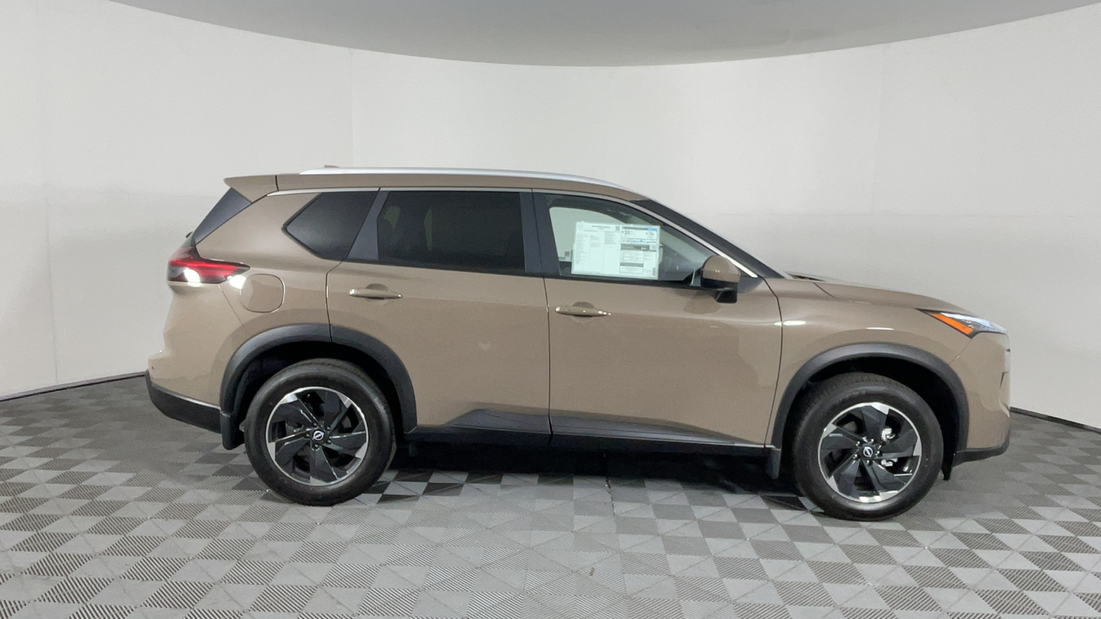 2024 Nissan Rogue SV 3