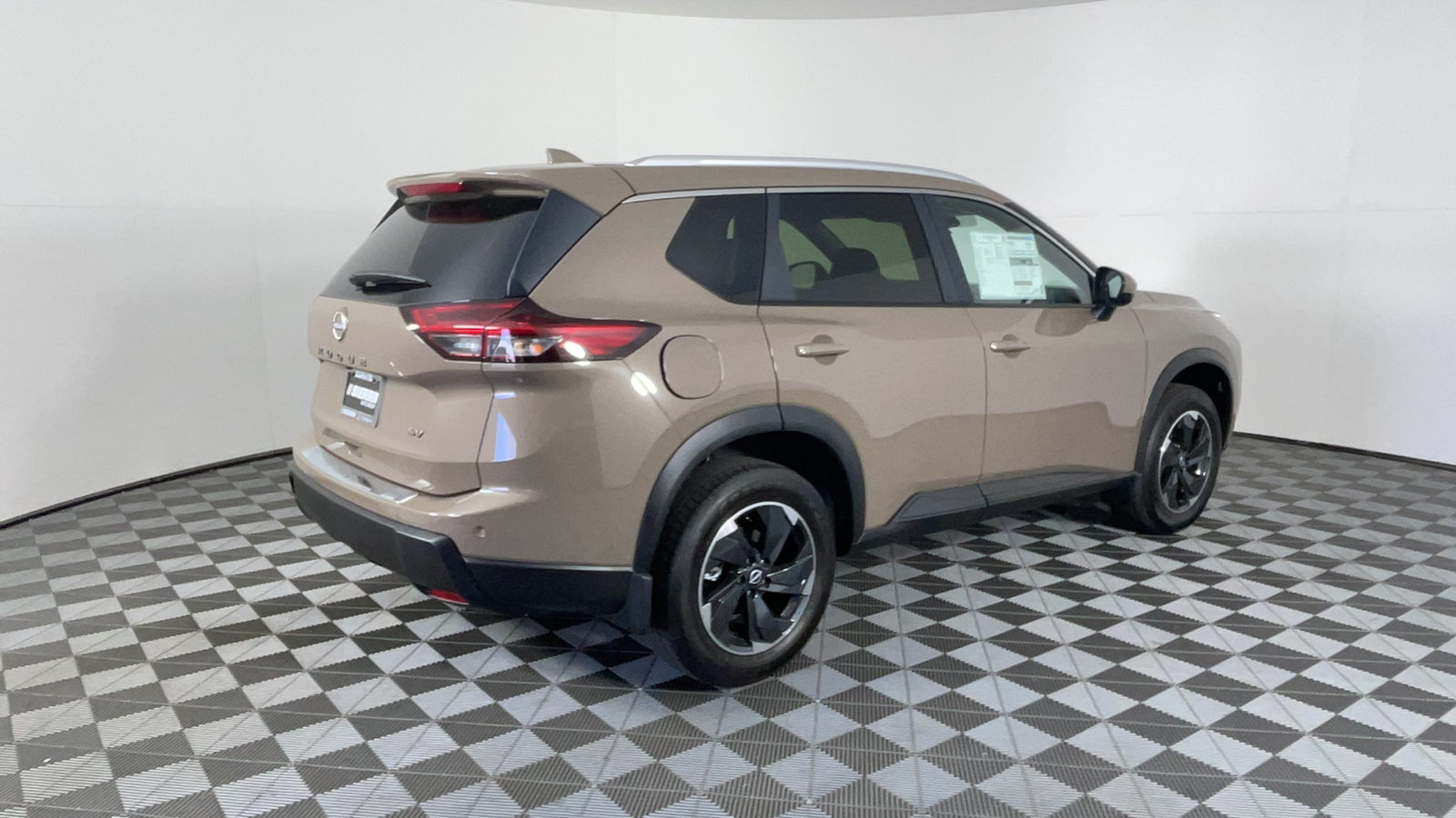 2024 Nissan Rogue SV 4