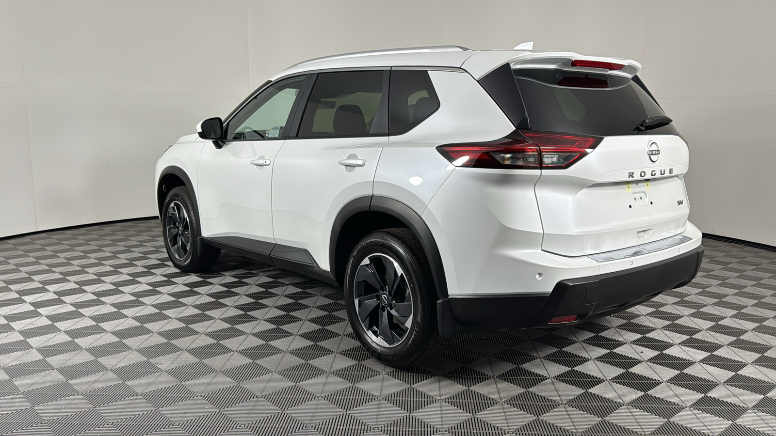 2024 Nissan Rogue SV 5