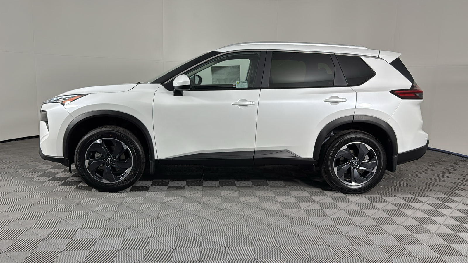 2024 Nissan Rogue SV 6