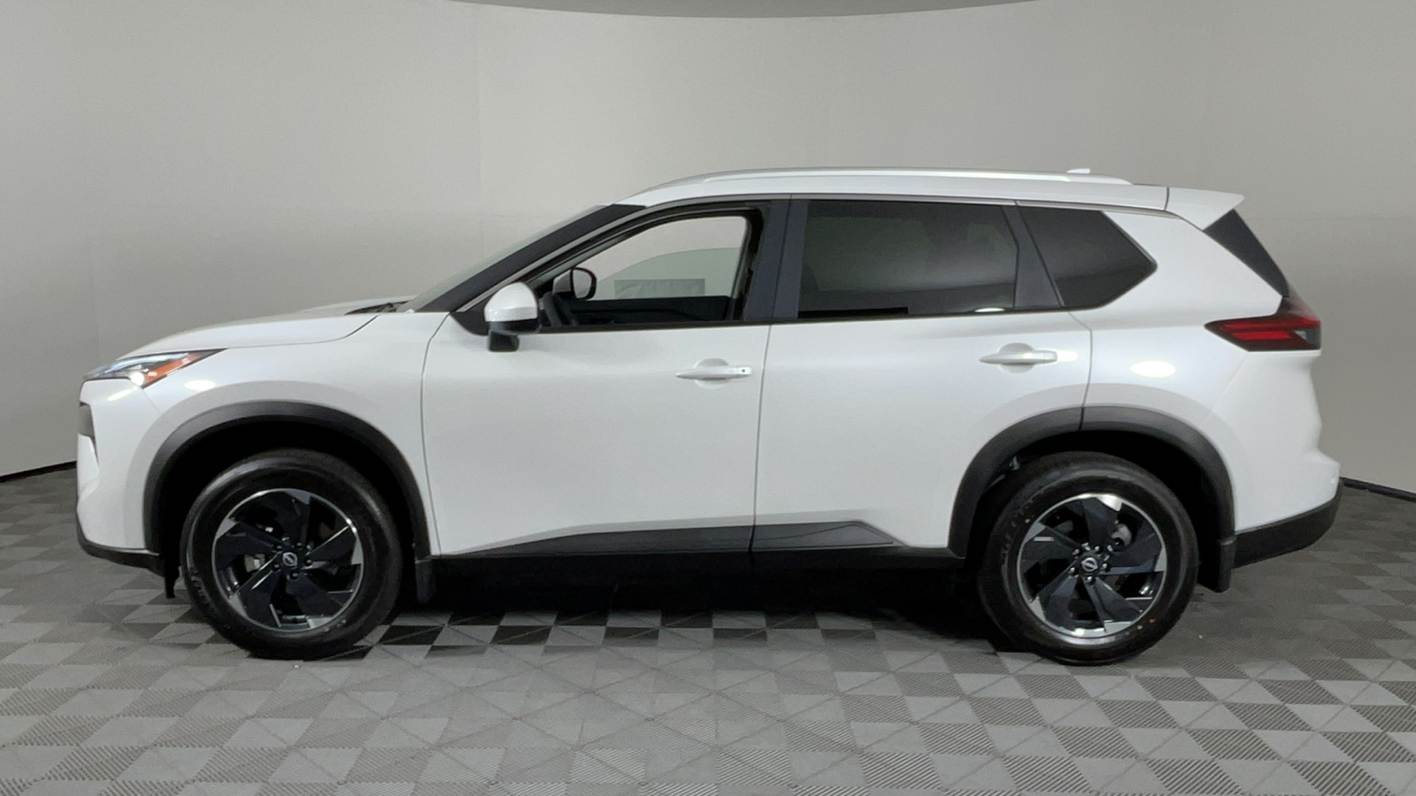 2024 Nissan Rogue SV 7