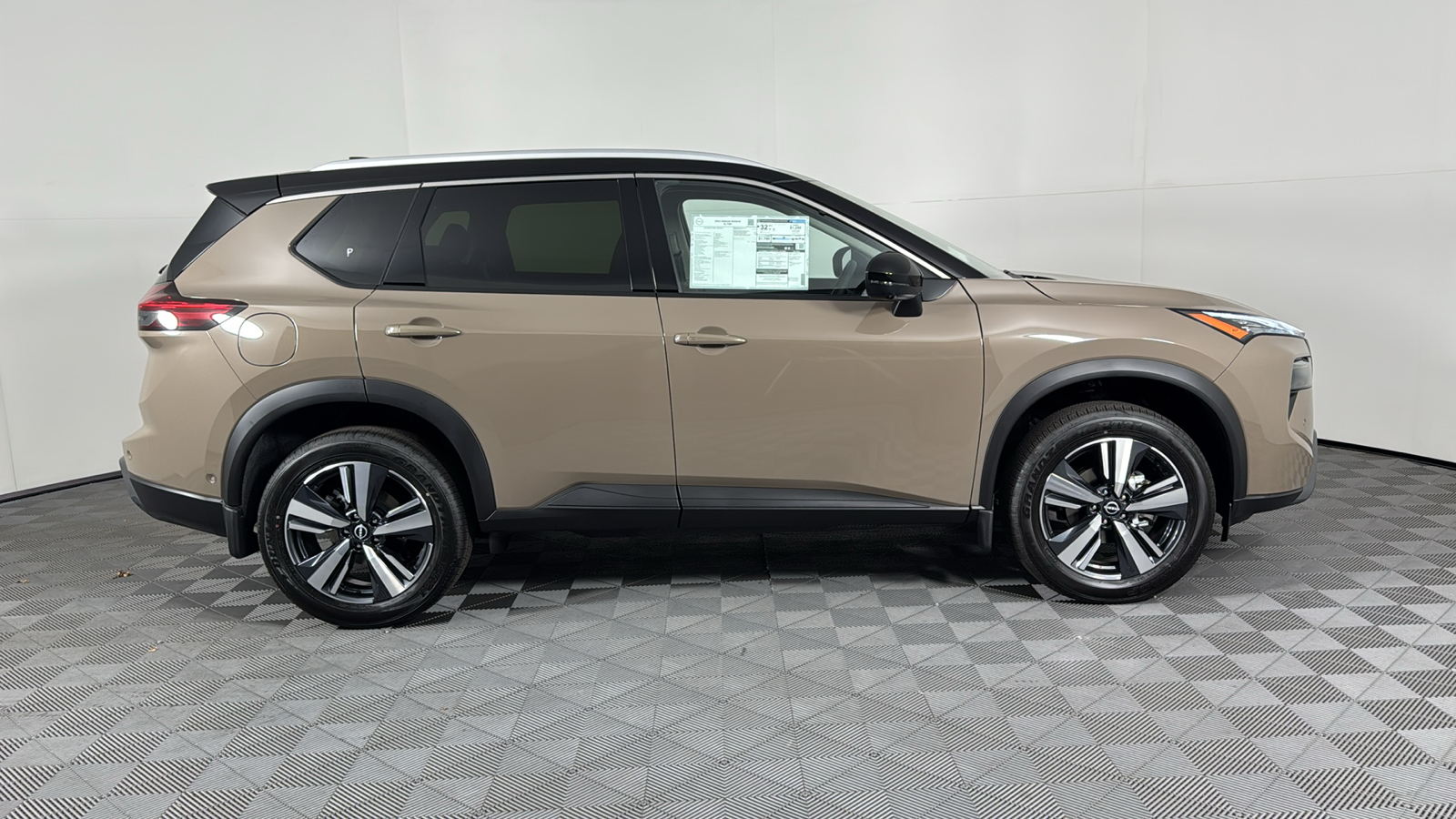 2024 Nissan Rogue SL 2