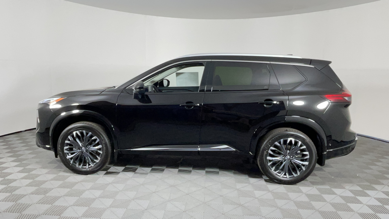 2024 Nissan Rogue Platinum 7