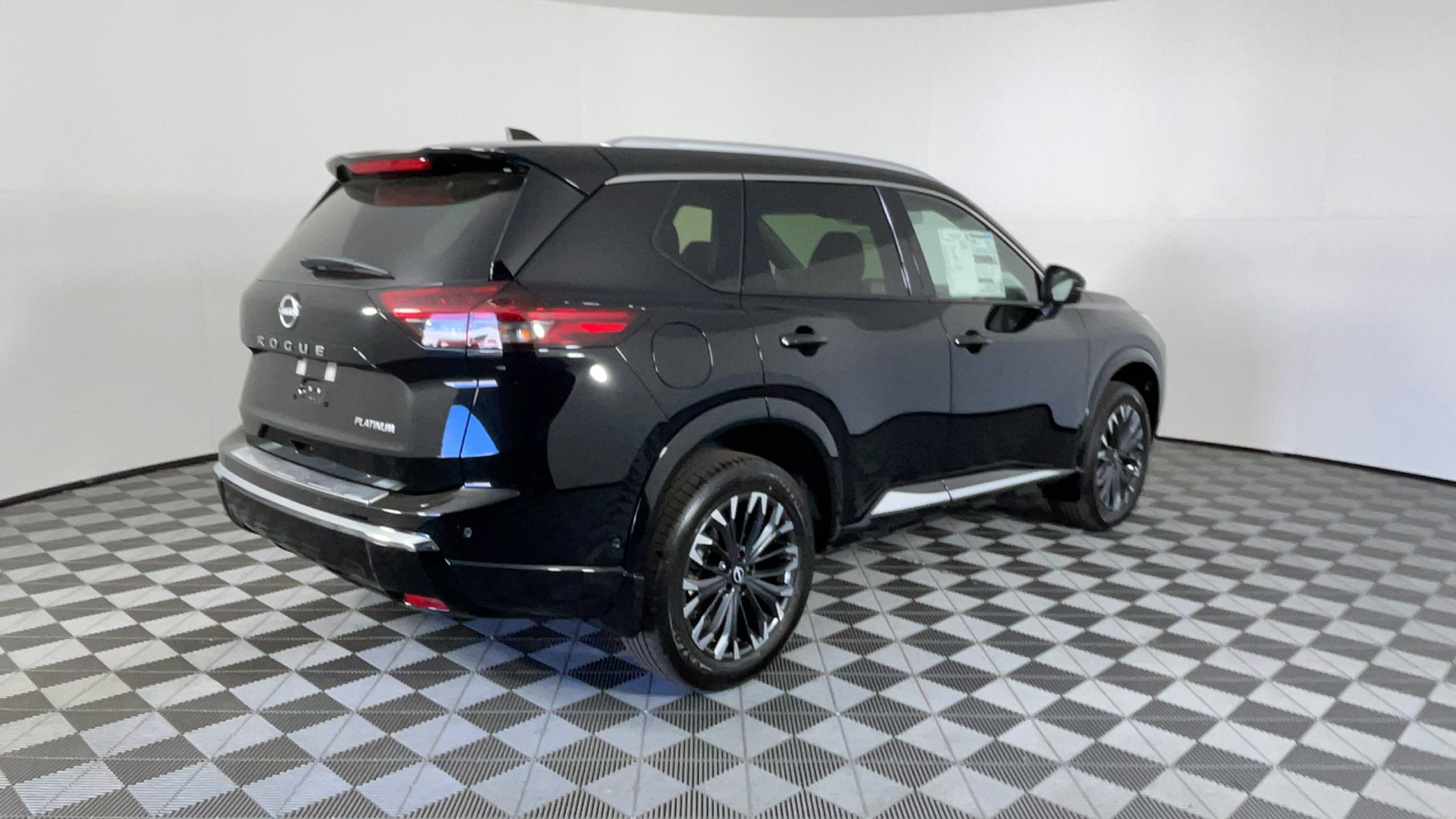 2024 Nissan Rogue Platinum 4