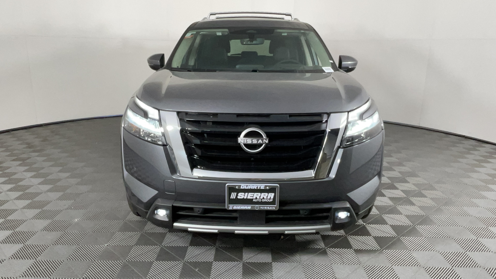 2024 Nissan Pathfinder Platinum 9