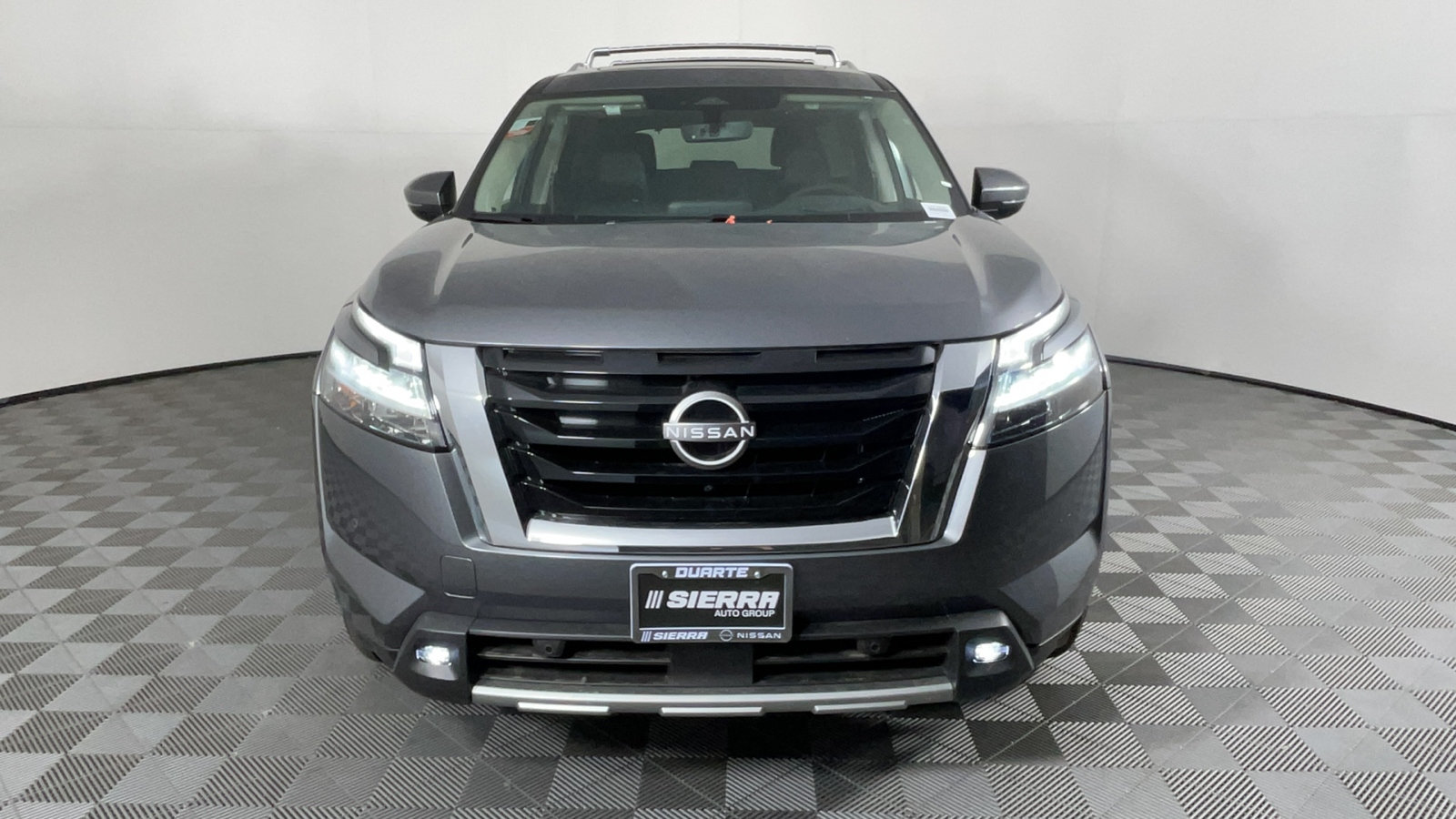 2024 Nissan Pathfinder Platinum 9