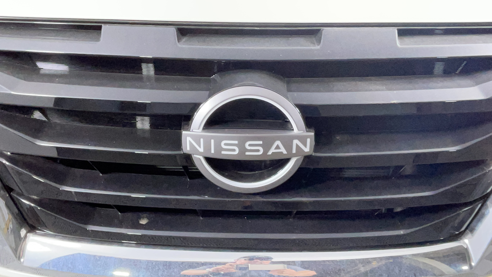 2024 Nissan Pathfinder SV 10