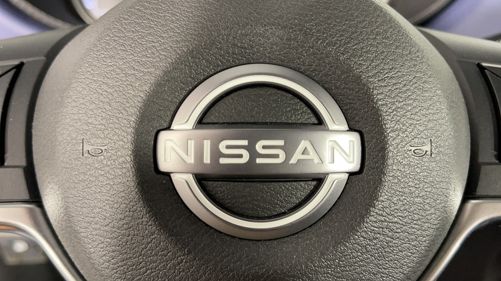 2024 Nissan Versa 1.6 SV 25