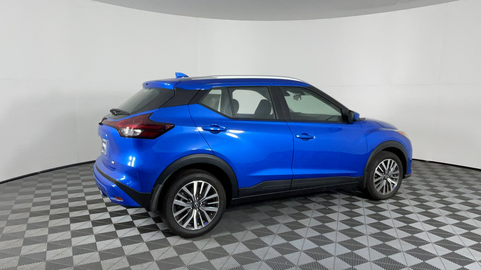 2024 Nissan Kicks SV 4