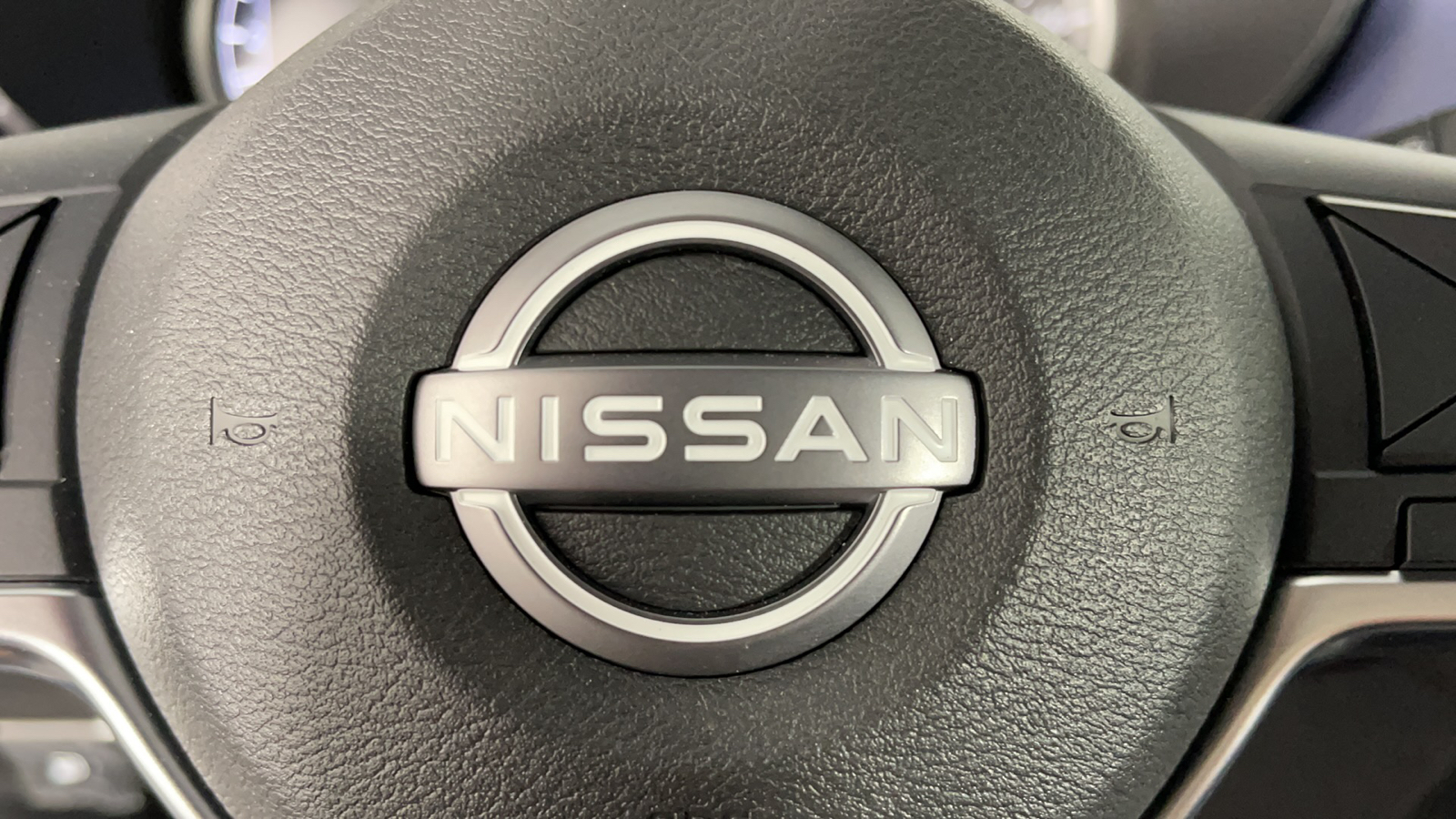 2024 Nissan Versa 1.6 SV 25