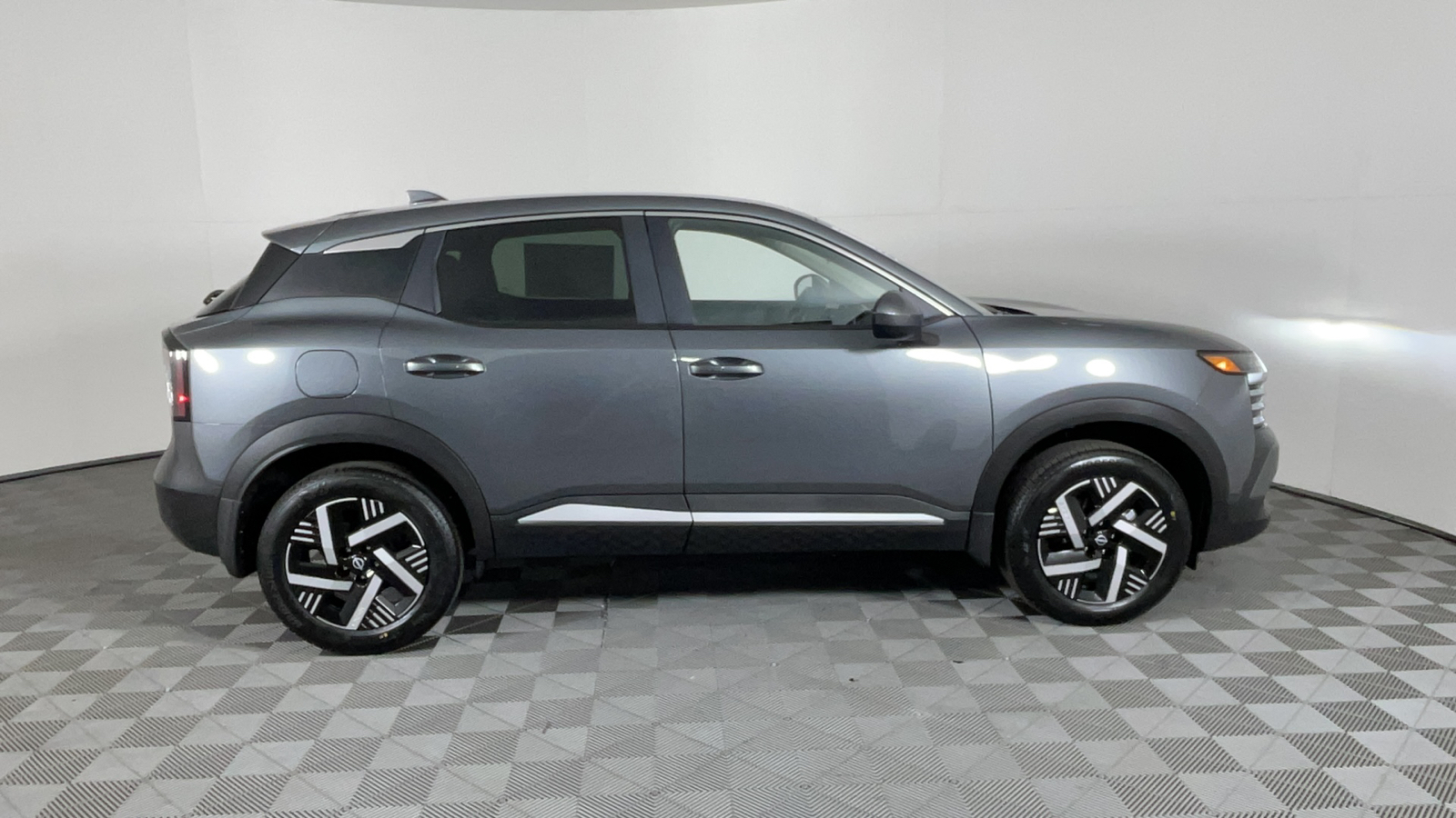 2025 Nissan Kicks SV 3