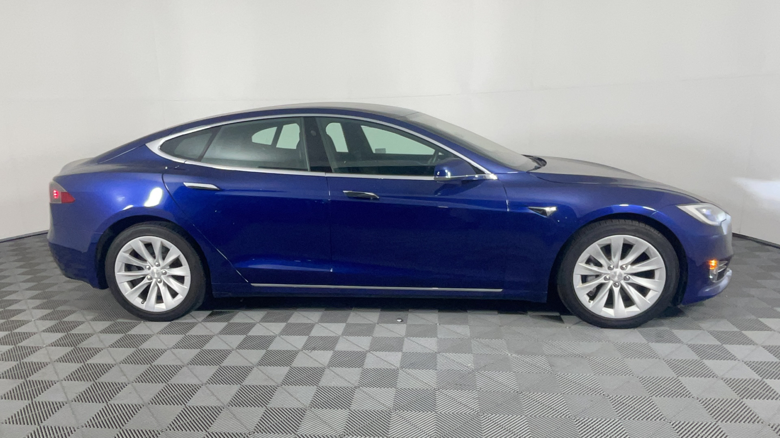 2017 Tesla Model S 90D 3