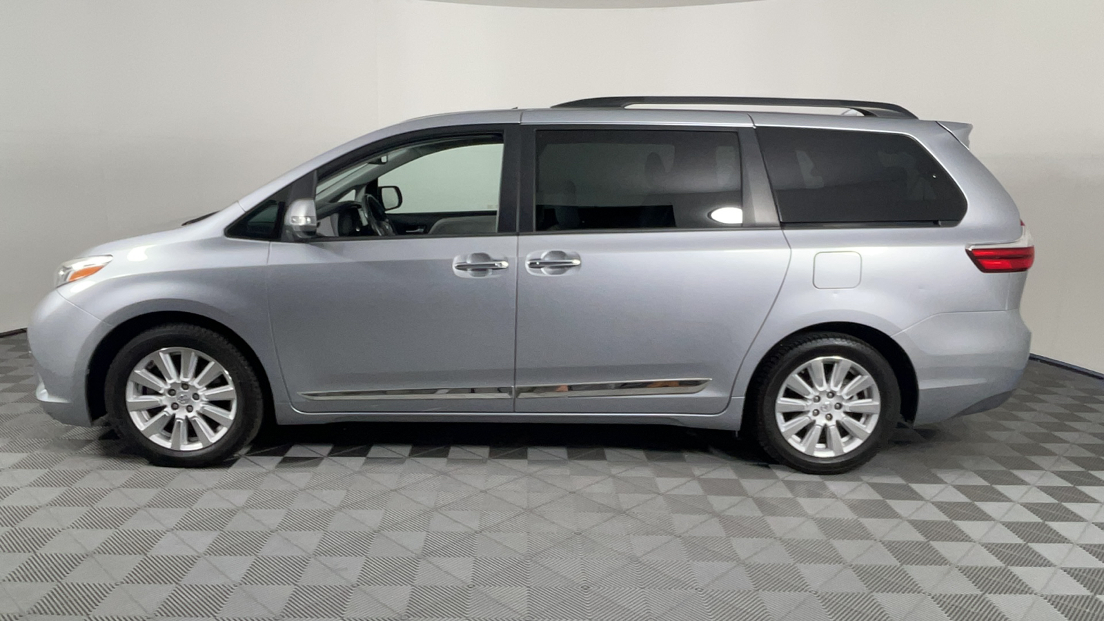 2017 Toyota Sienna Limited Premium 7