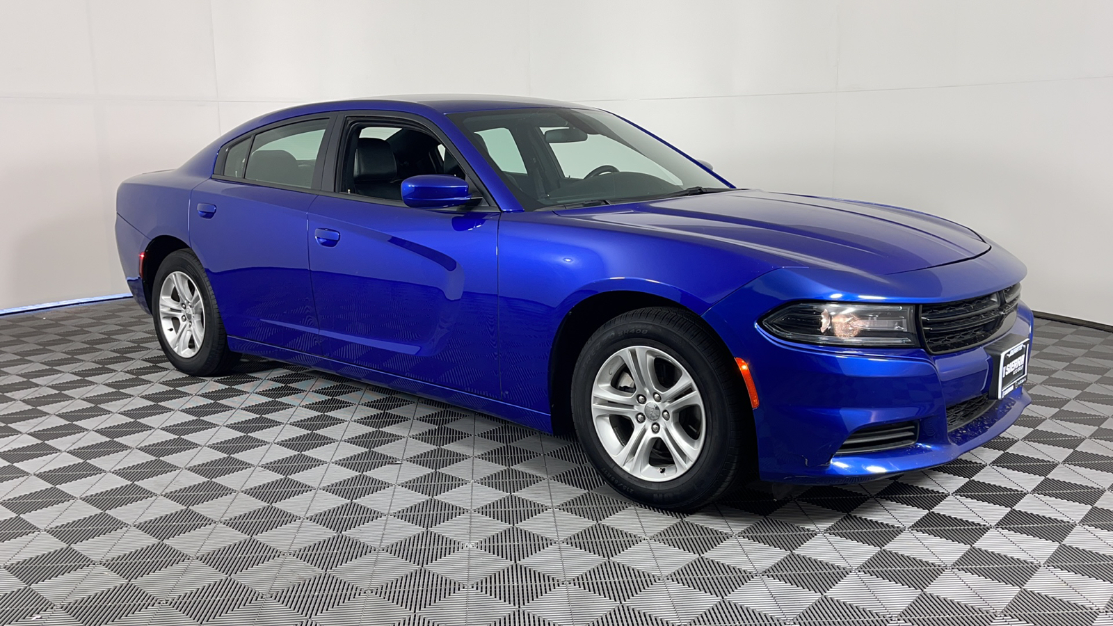 2021 Dodge Charger SXT 1