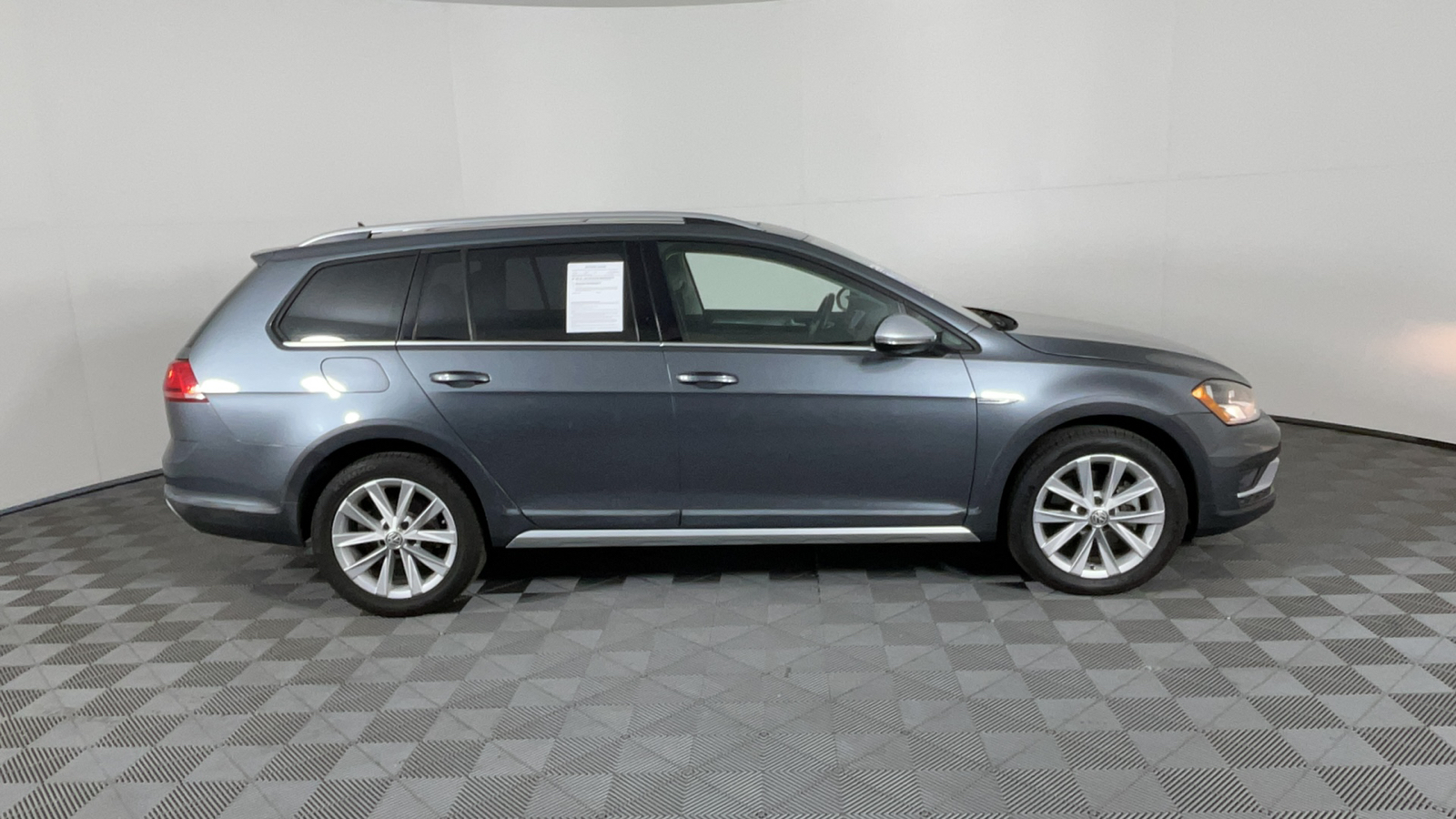 2017 Volkswagen Golf Alltrack TSI SE 3