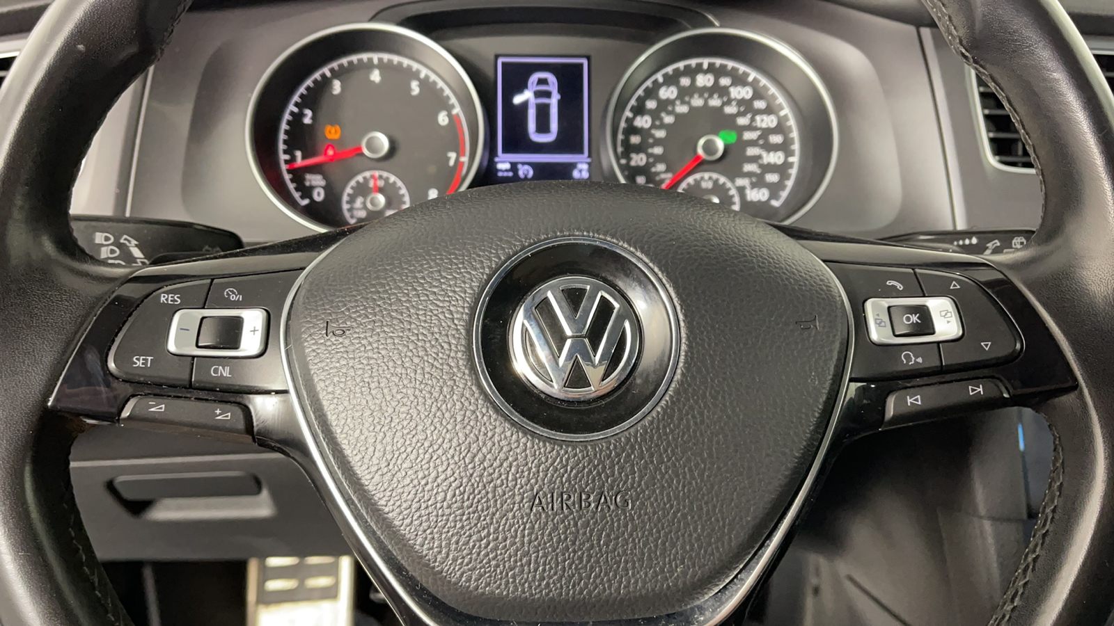 2017 Volkswagen Golf Alltrack TSI SE 23