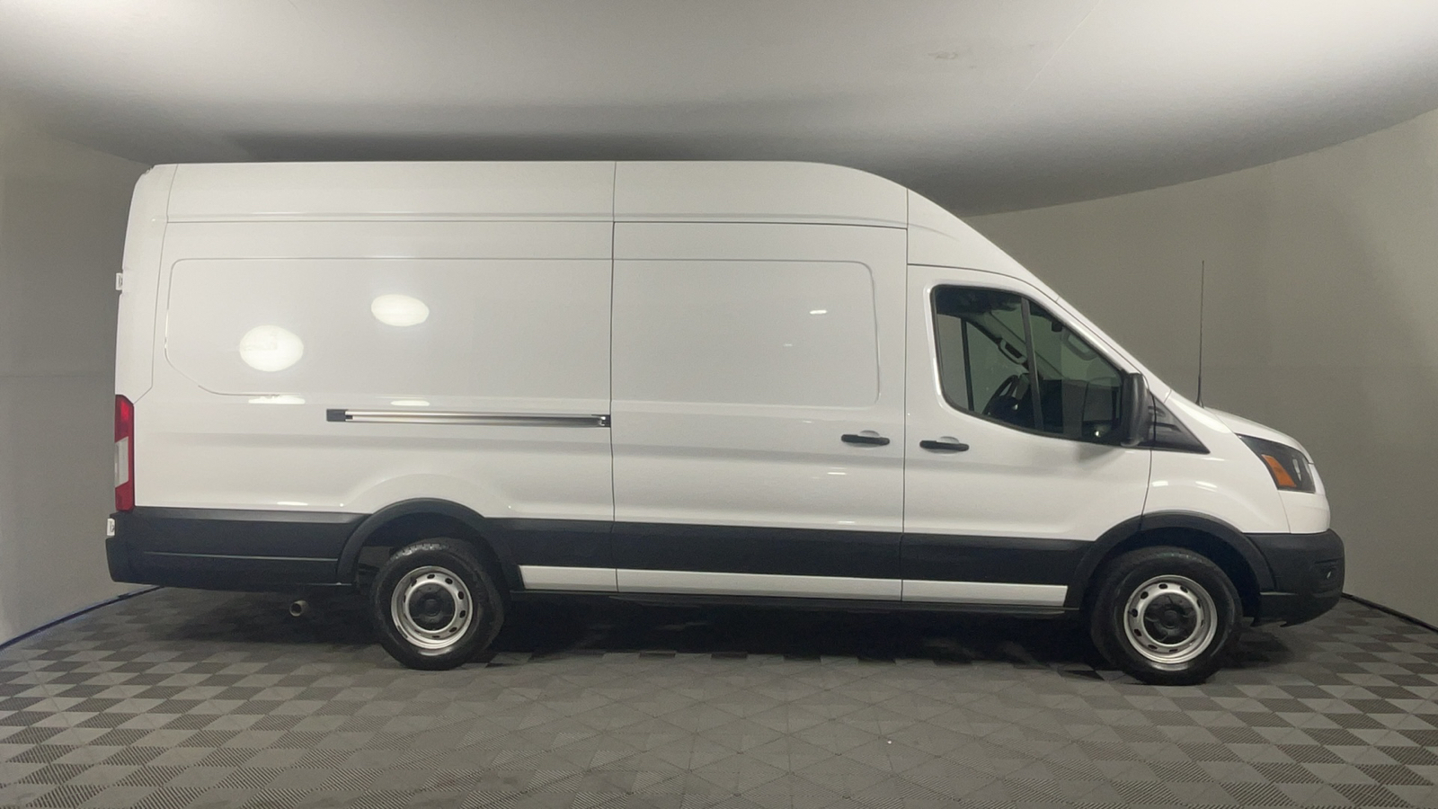 2022 Ford Transit-250 Base 2