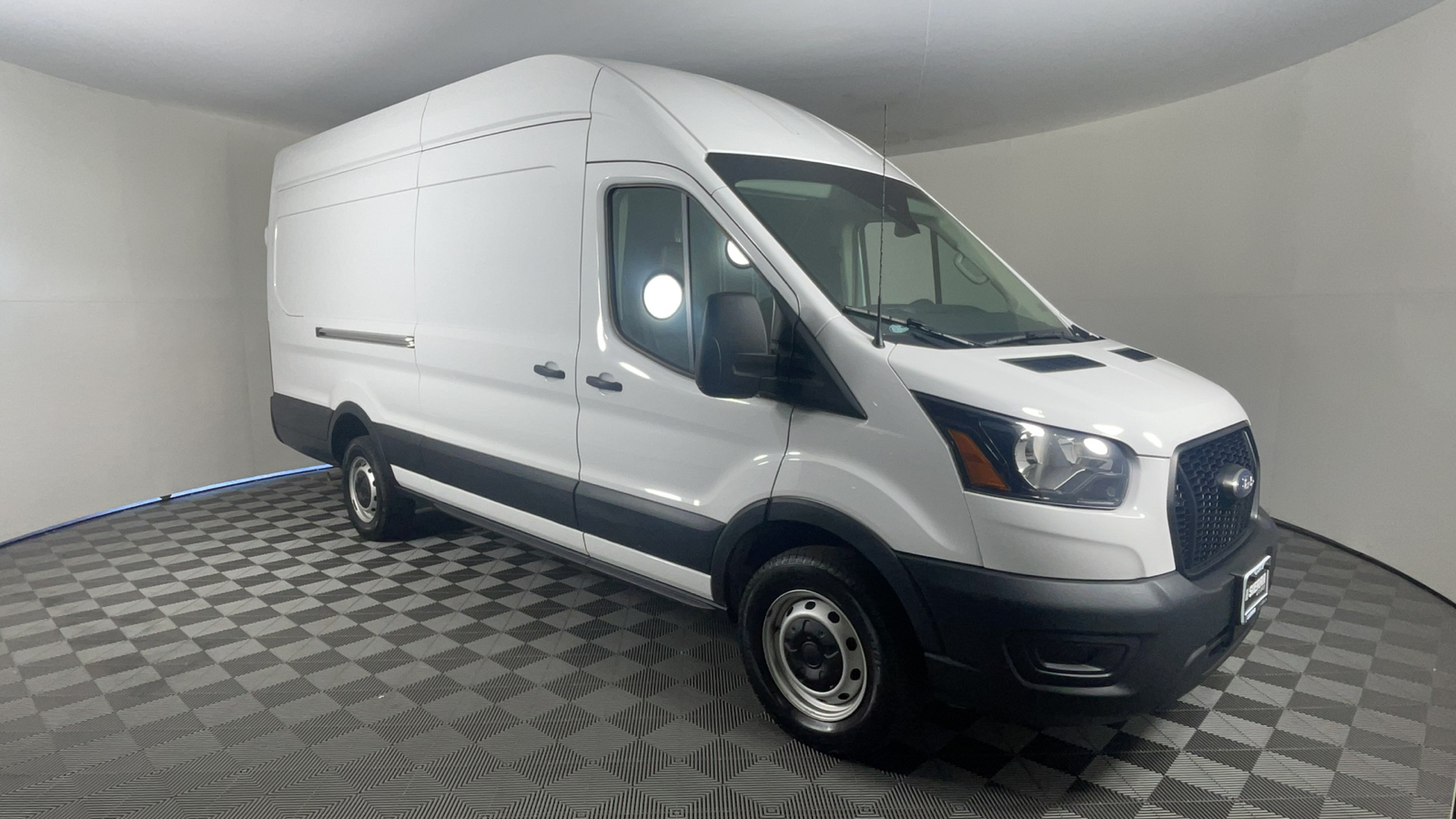 2022 Ford Transit-250 Base 3