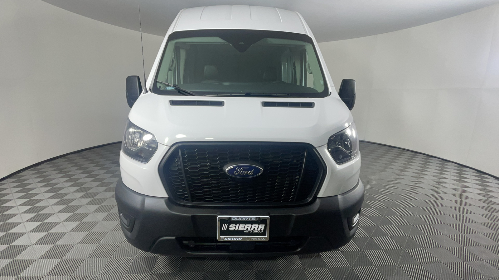 2022 Ford Transit-250 Base 9