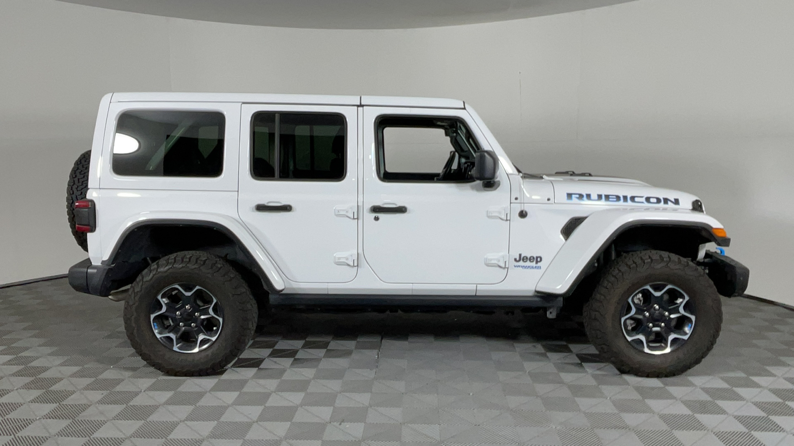 2022 Jeep Wrangler Unlimited Rubicon 4xe 3