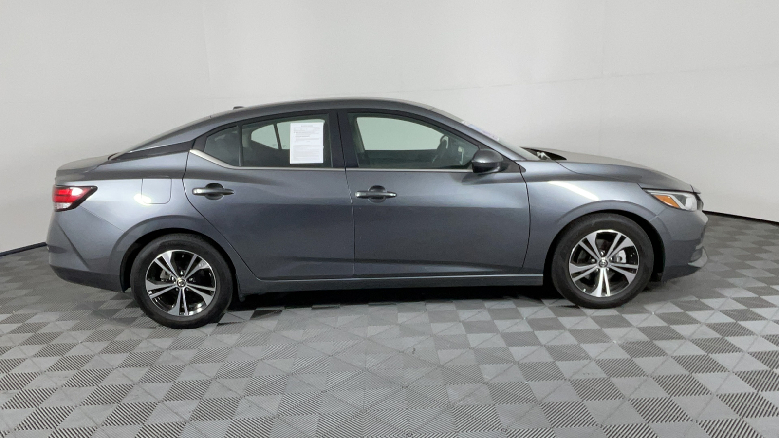 2023 Nissan Sentra SV 3