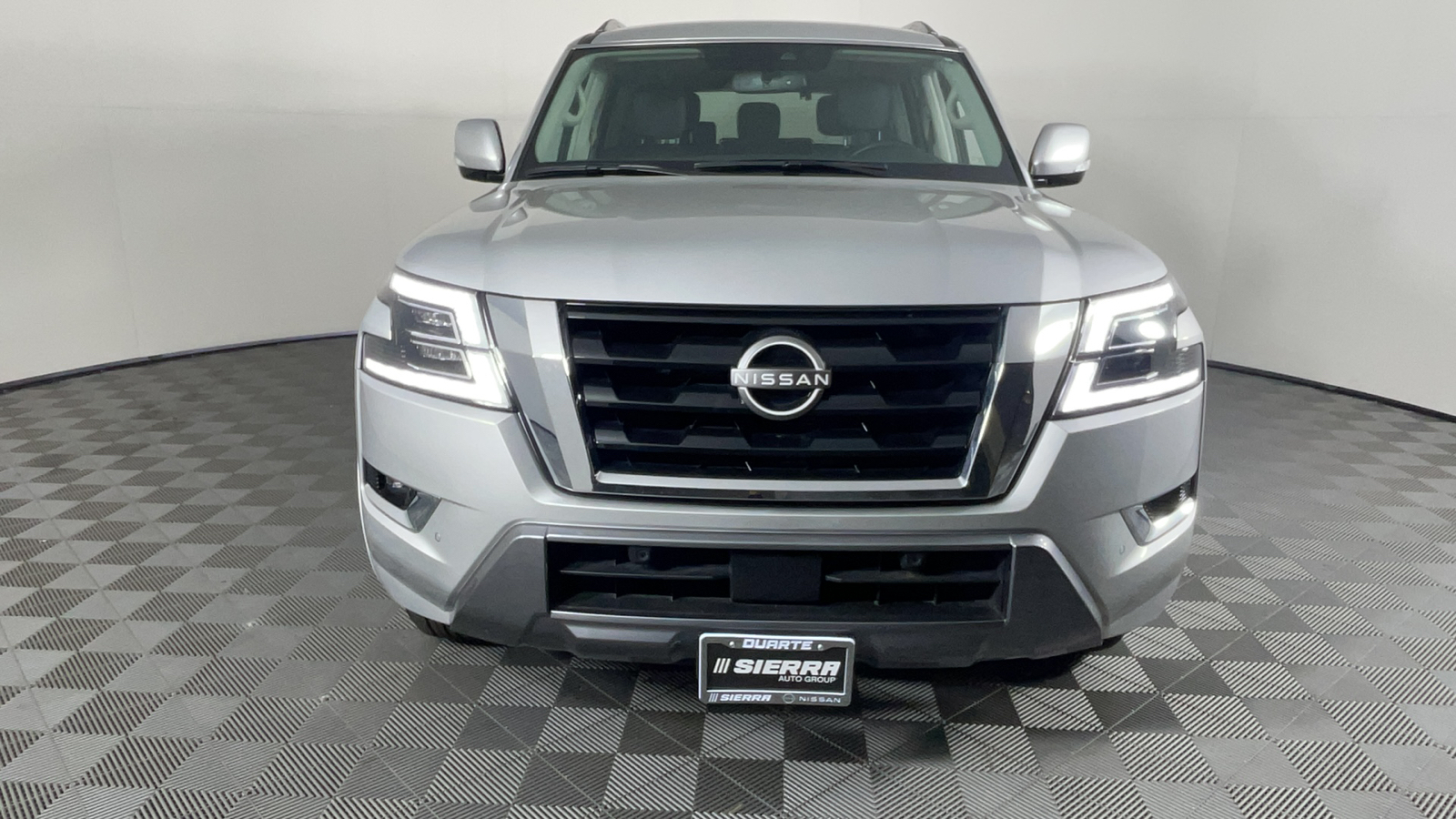 2023 Nissan Armada SV 9