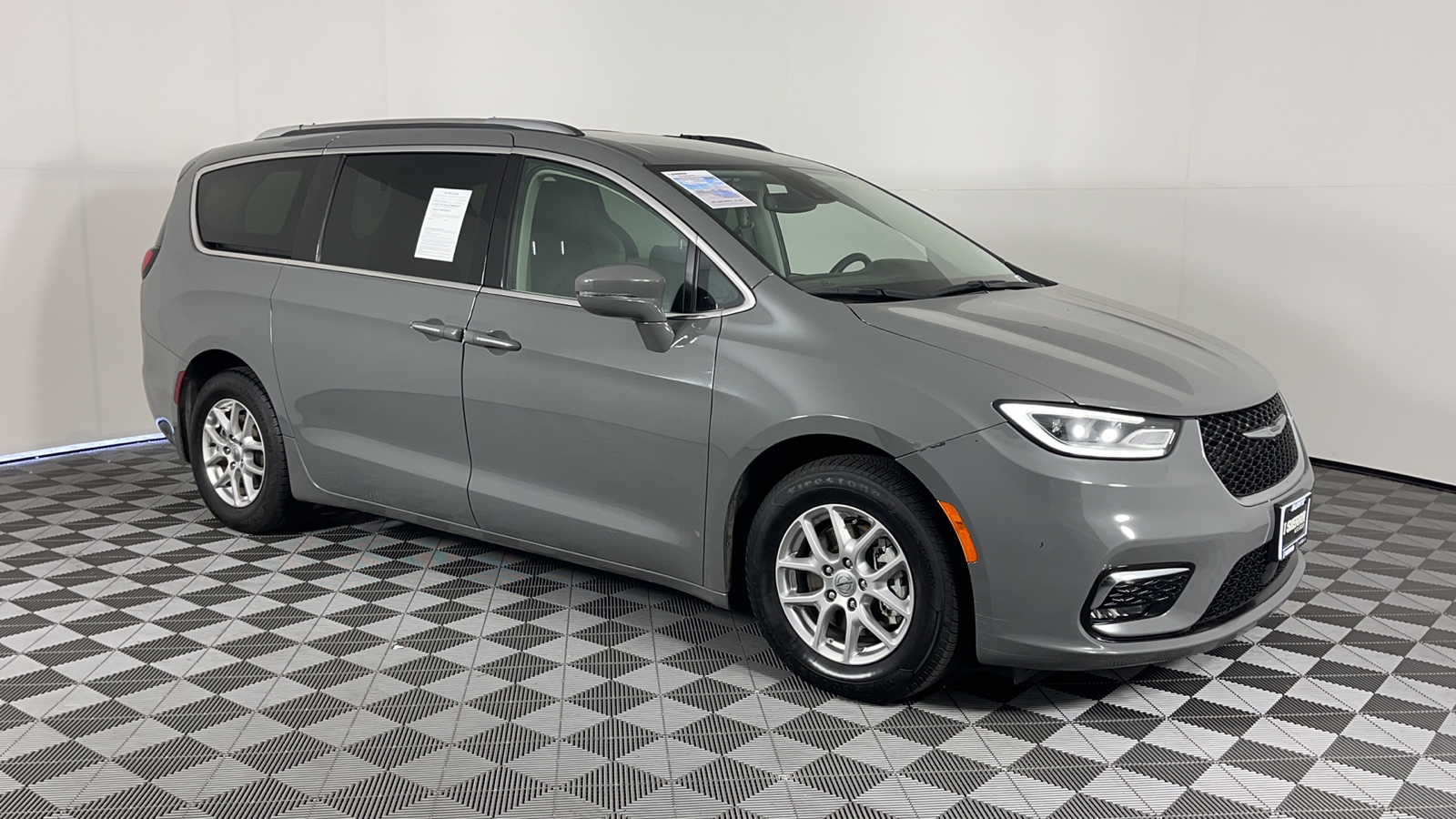 2021 Chrysler Pacifica Touring L 1